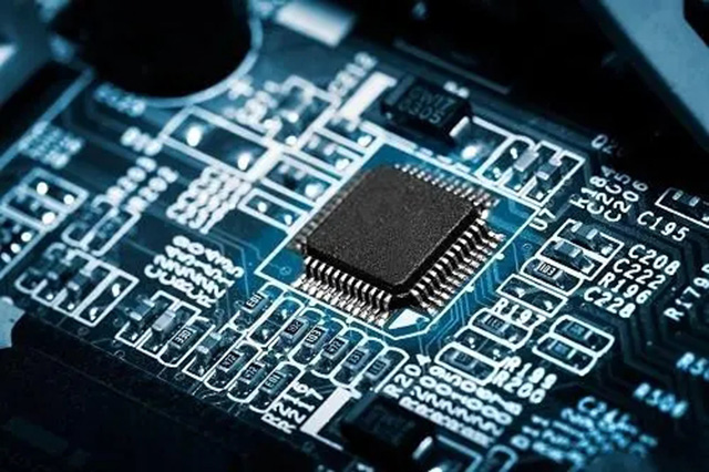 供應數(shù)字電源控制器、顯示控制器、熱插拔控制器、開關控制器