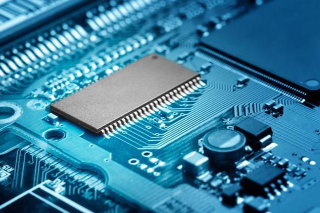 回收瑞薩特定應(yīng)用時鐘：PCI Express 時鐘、處理器時鐘、實時時鐘